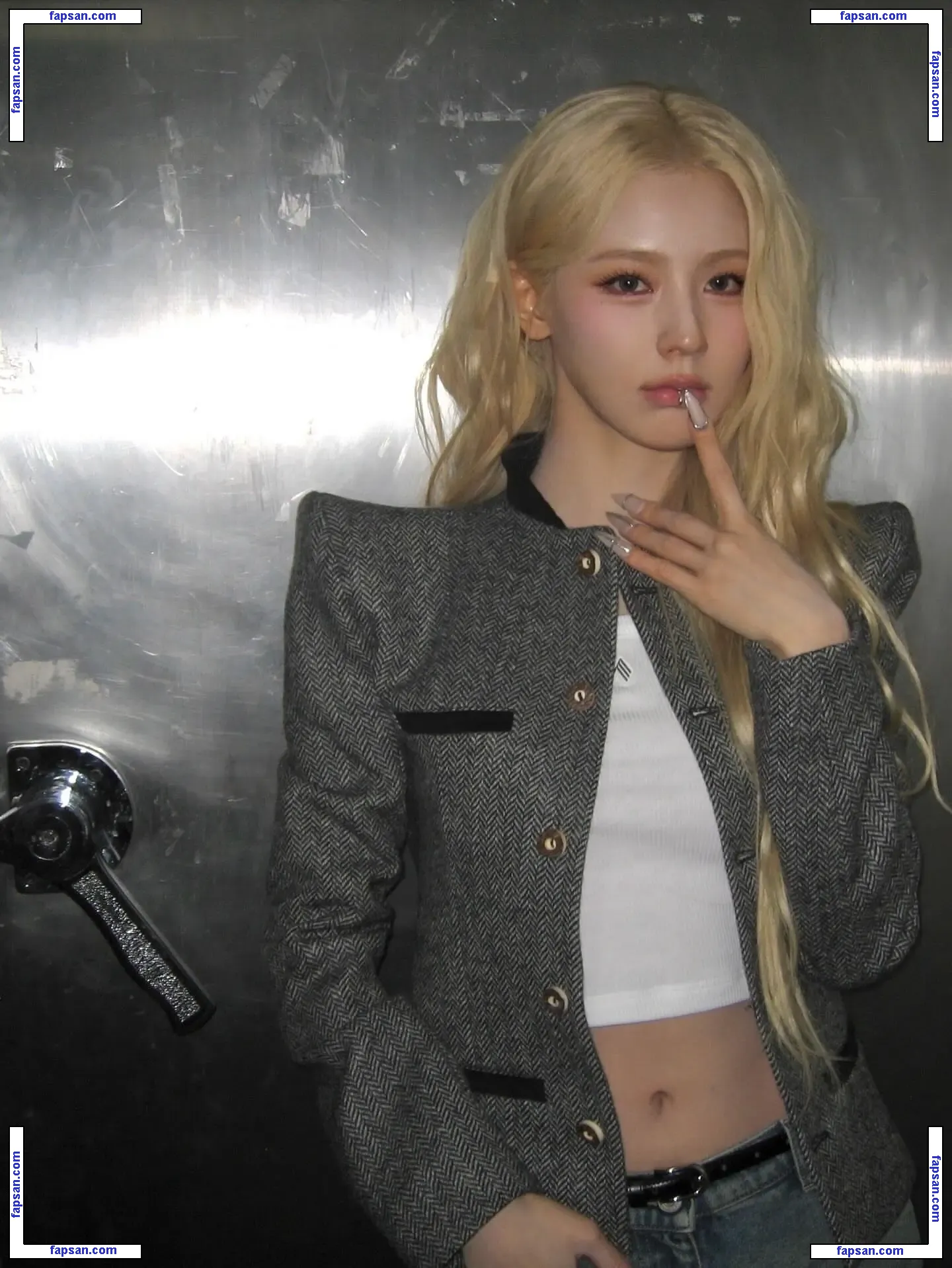 Cho Mi-yeon (Miyeon) - i-dle [(G)I-dle] nude photo #0076 from OnlyFans