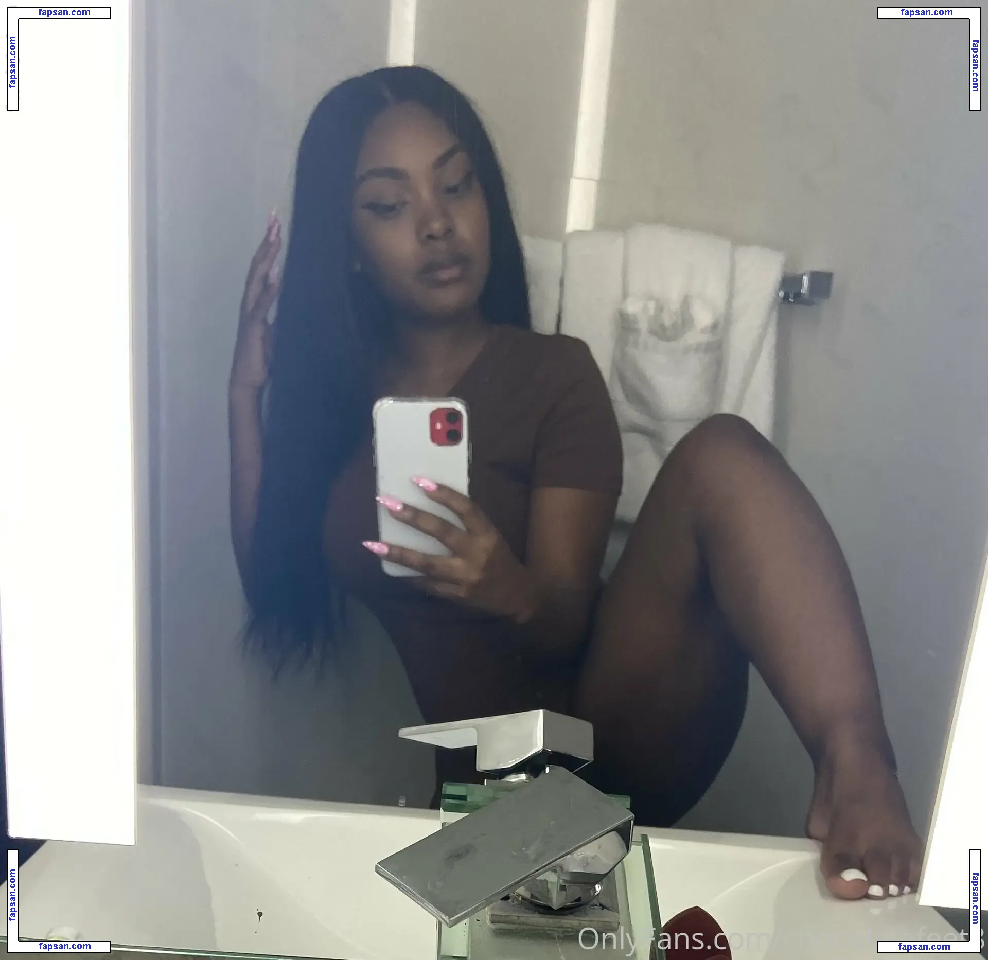 chocolatefeet8 nude photo #0015 from OnlyFans