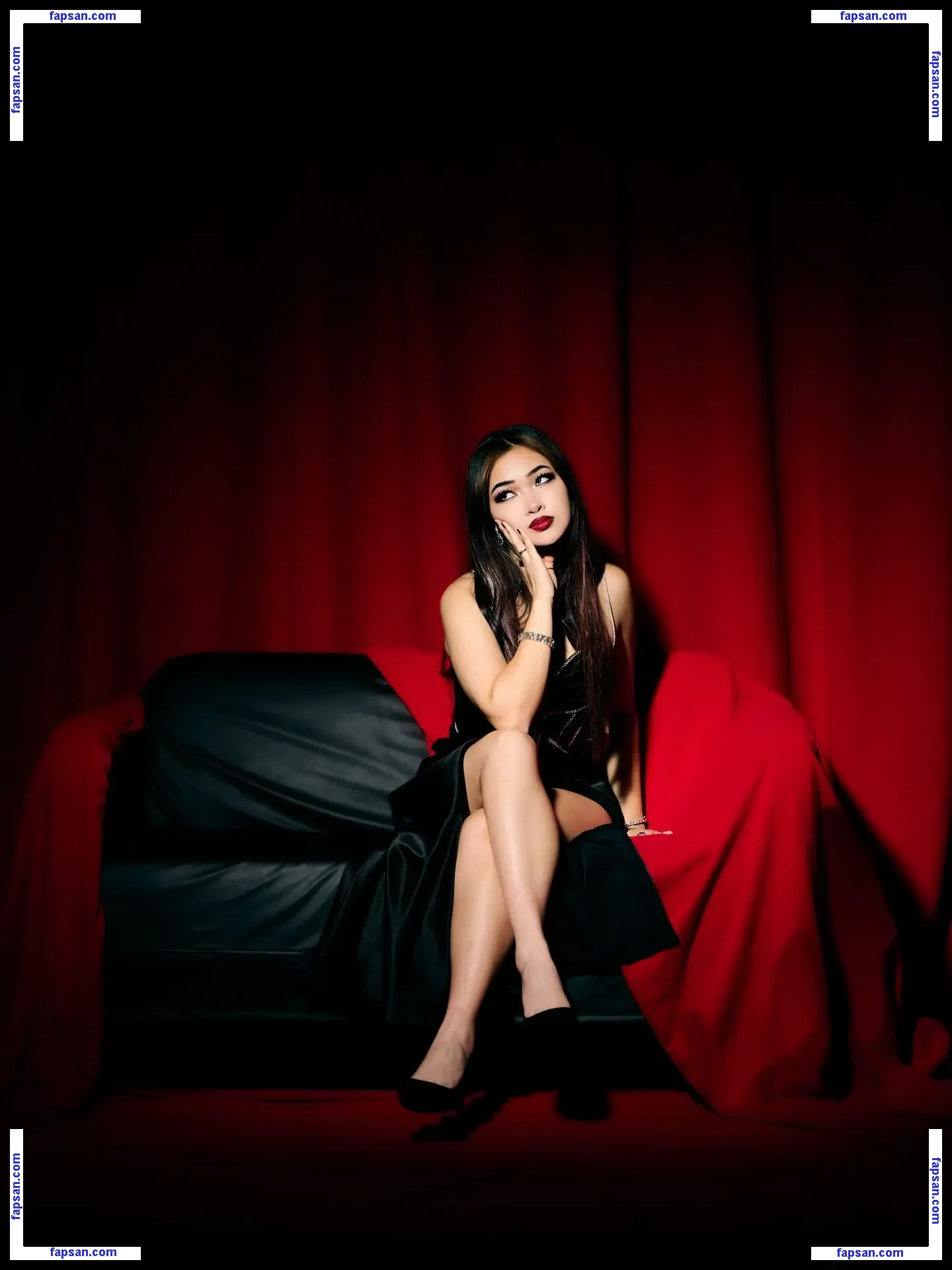 Choi eun / Eun Choi / 최은 Korean Erotic Actress голая фото #0004 с Онлифанс