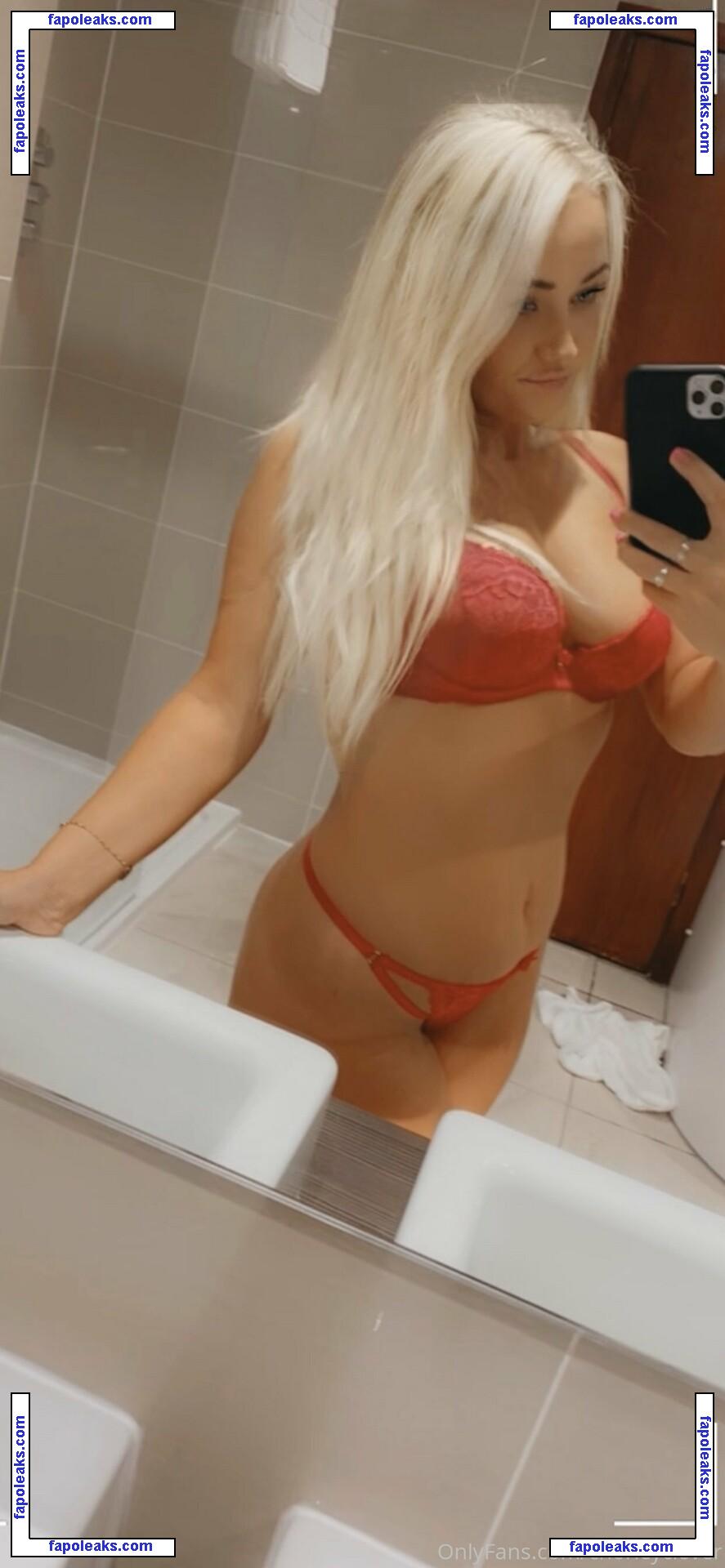 chorleyclover nude photo #0020 from OnlyFans