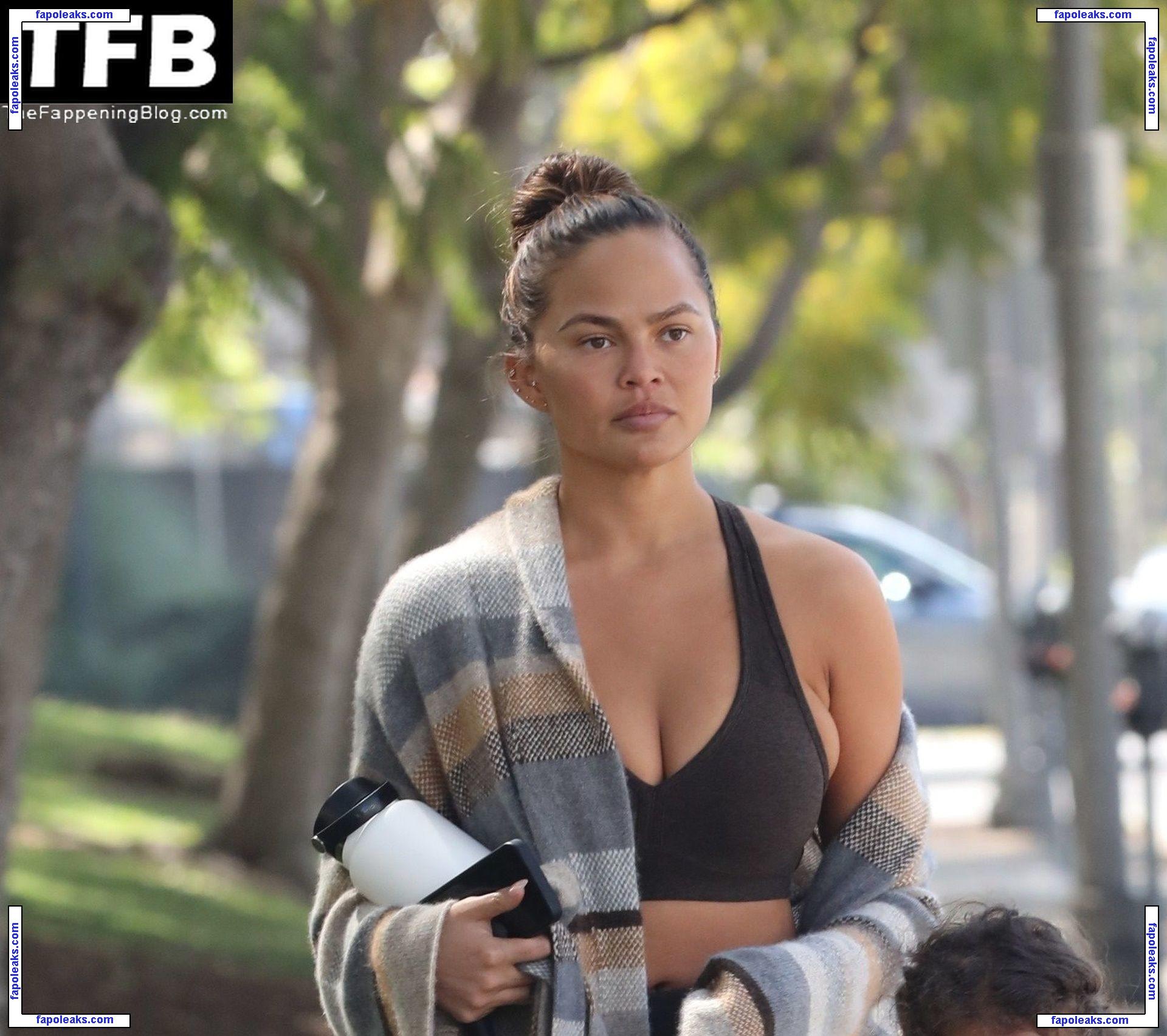 Chrissy Teigen / ChrissyTeigen голая фото #1330 с Онлифанс