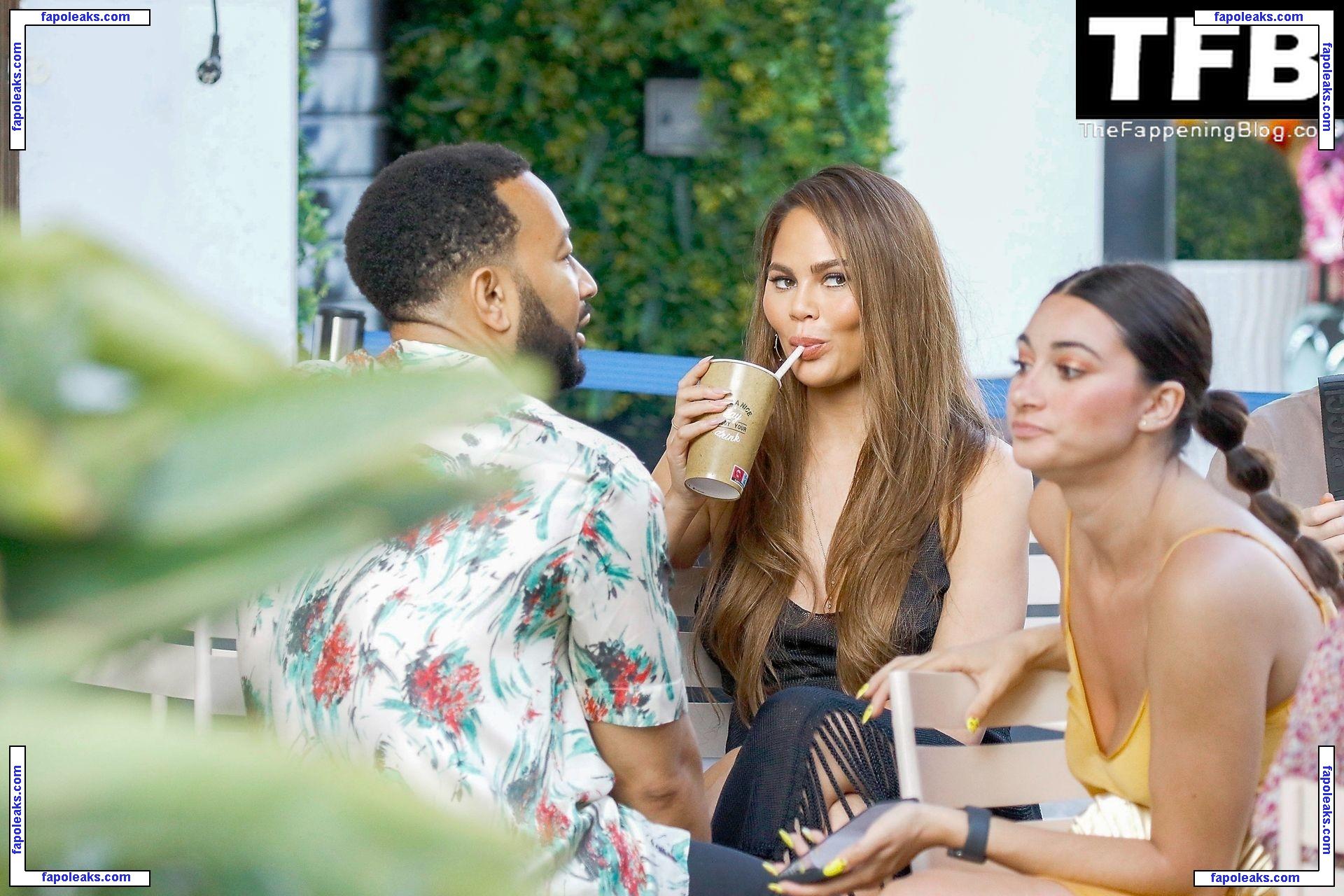 Chrissy Teigen / ChrissyTeigen голая фото #1555 с Онлифанс