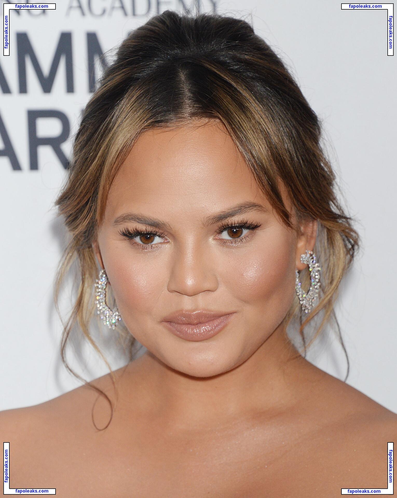 Chrissy Teigen / ChrissyTeigen голая фото #1704 с Онлифанс