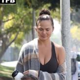 Chrissy Teigen голая #1340