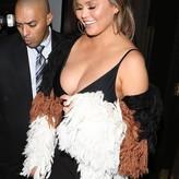 Chrissy Teigen голая #1373