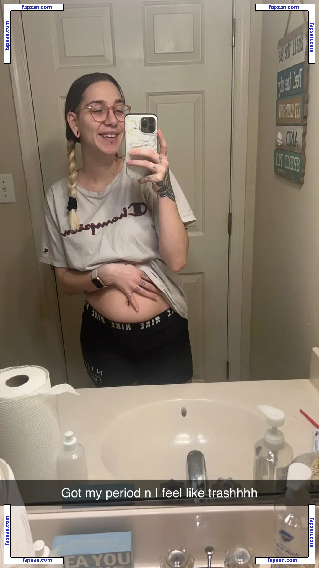 chrissyxxxvip nude photo #0023 from OnlyFans