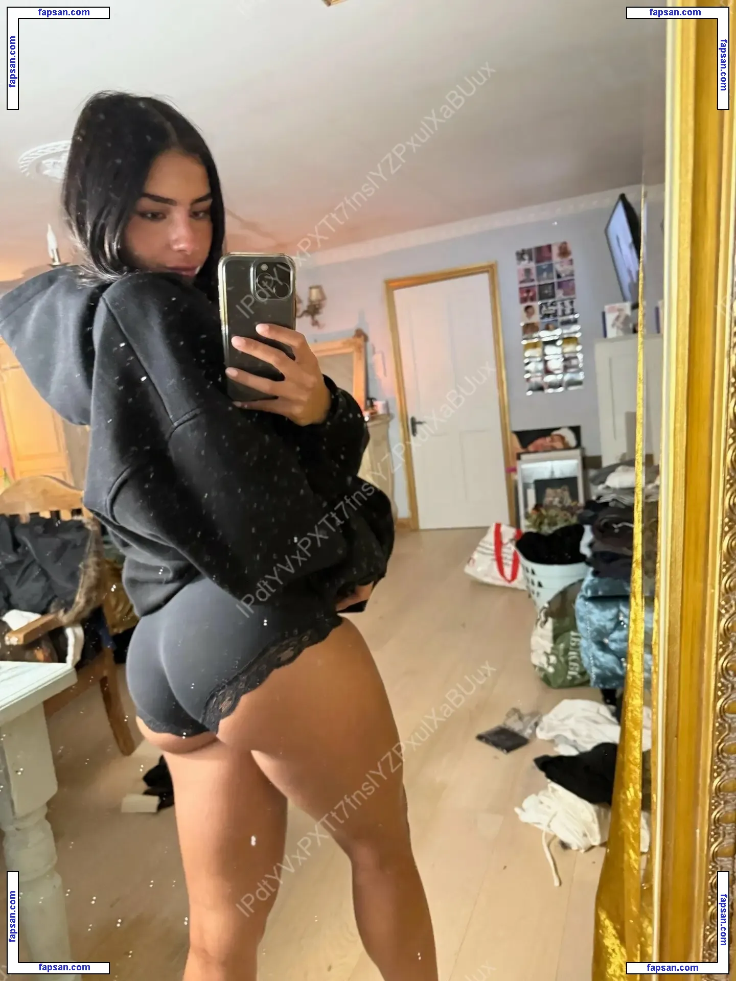 Christabellaeee nude photo #0011 from OnlyFans