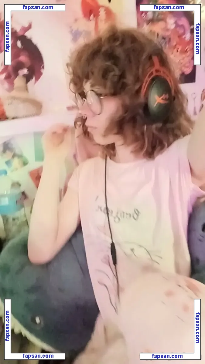 ChrisTheFemboy nude photo #0020 from OnlyFans