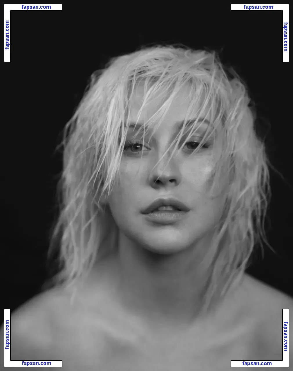 Christina Aguilera голая фото #0074 с Онлифанс