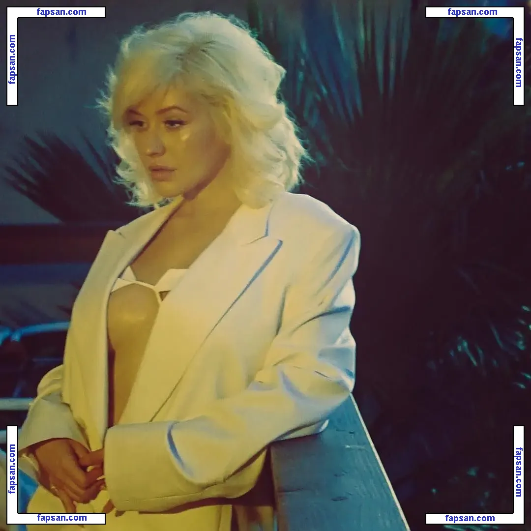Christina Aguilera голая фото #0106 с Онлифанс