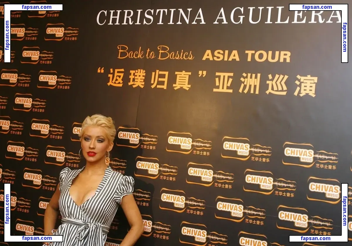 Christina Aguilera голая фото #0432 с Онлифанс