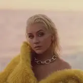Christina Aguilera голая #0082