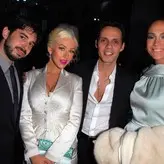 Christina Aguilera голая #0637