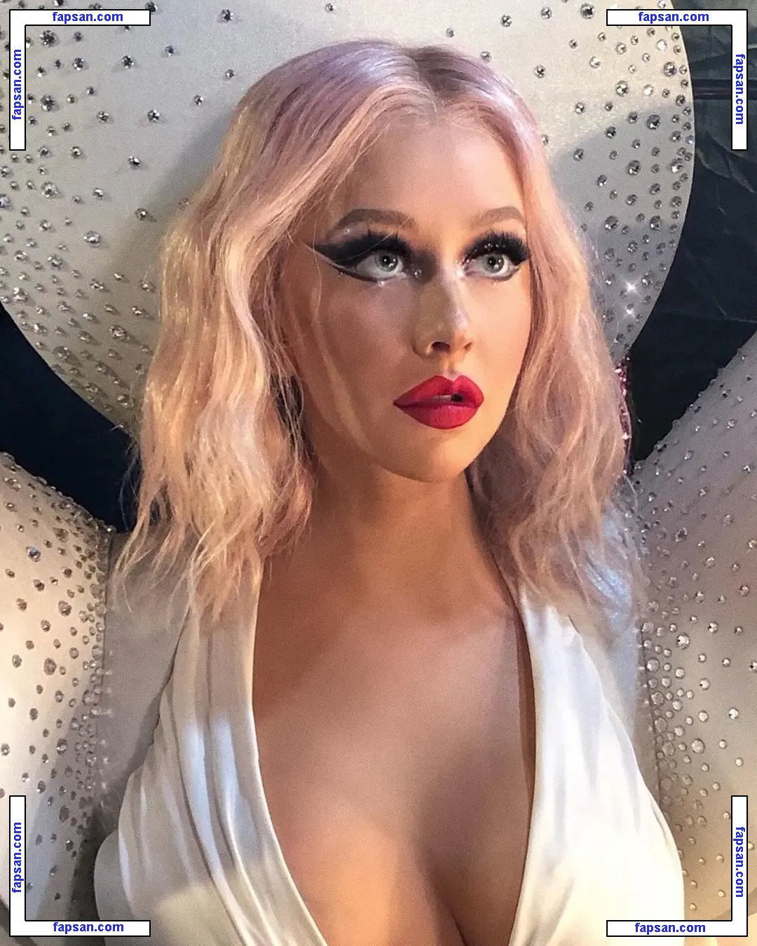 Christina Aguilera голая фото #1025 с Онлифанс