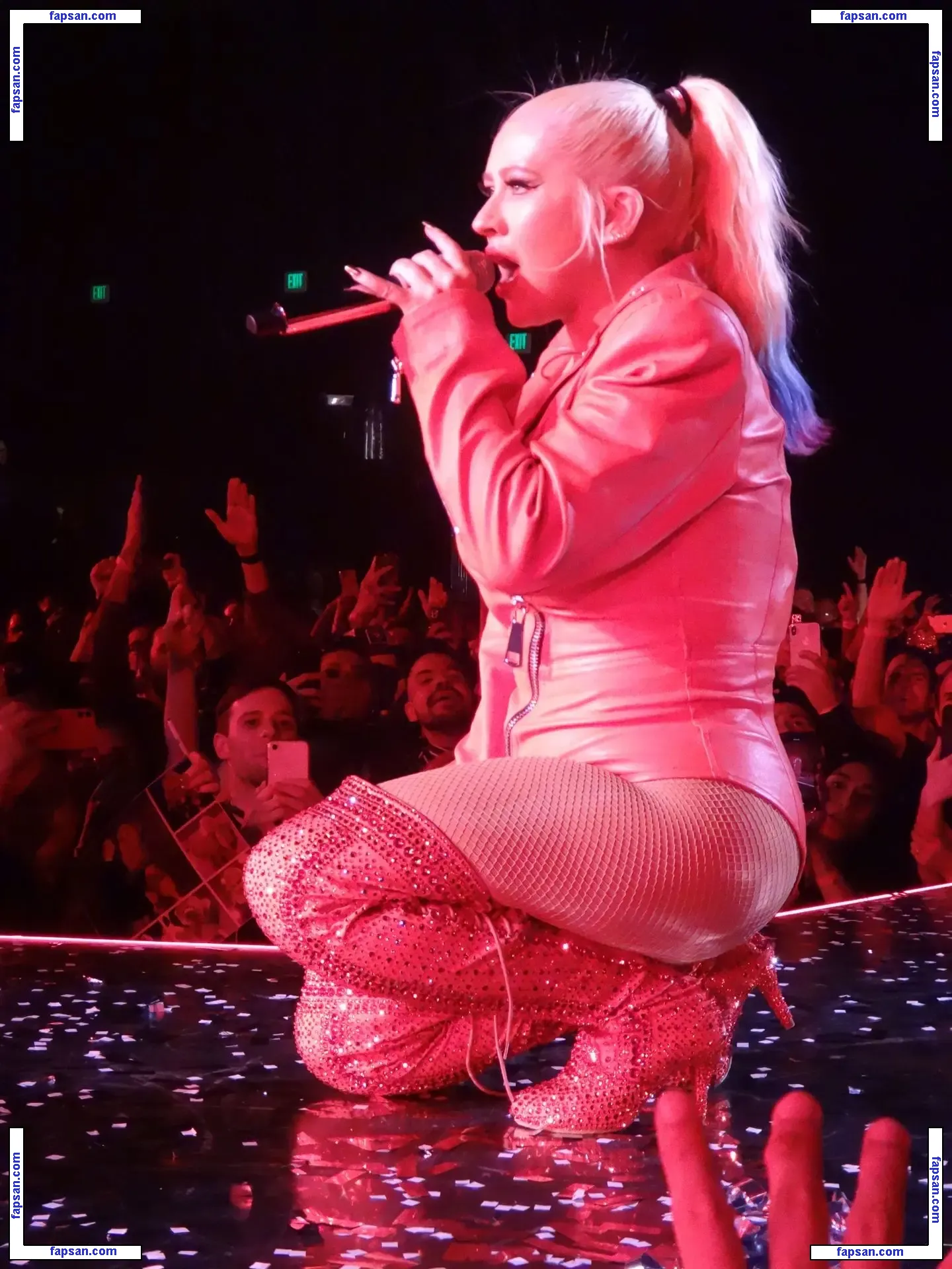 Christina Aguilera голая фото #1207 с Онлифанс