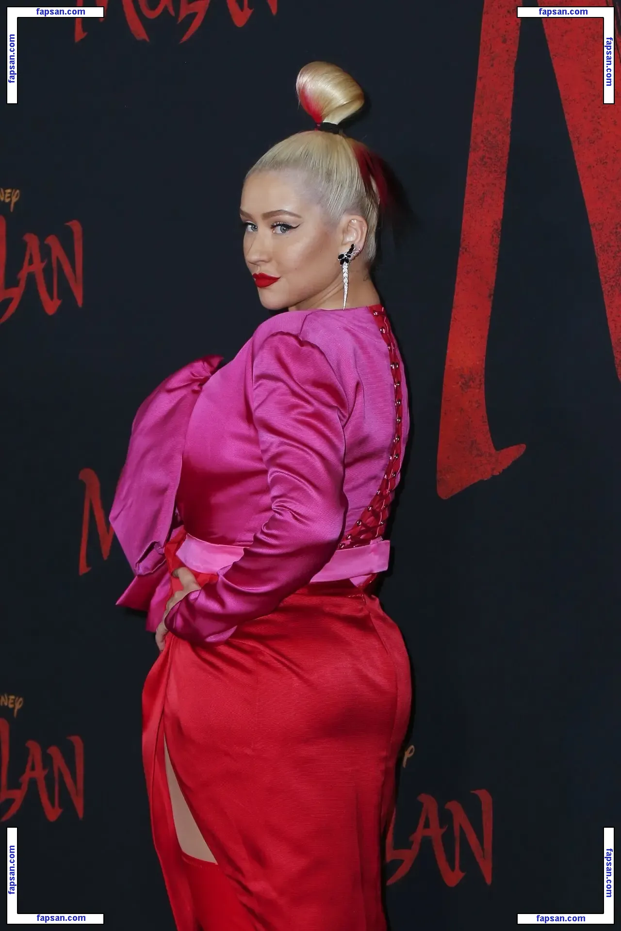 Christina Aguilera голая фото #1360 с Онлифанс