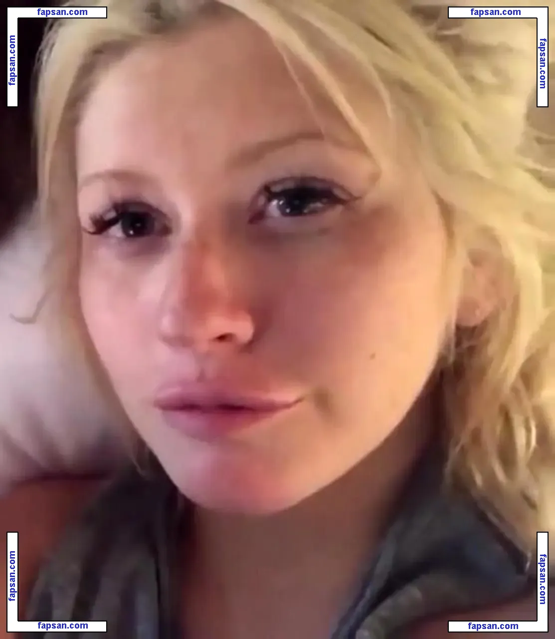 Christina Aguilera голая фото #1570 с Онлифанс