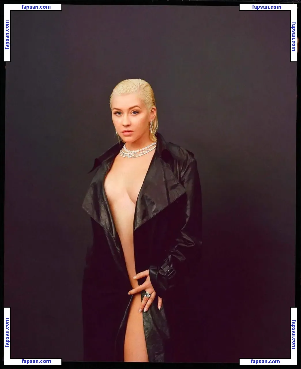 Christina Aguilera голая фото #1605 с Онлифанс