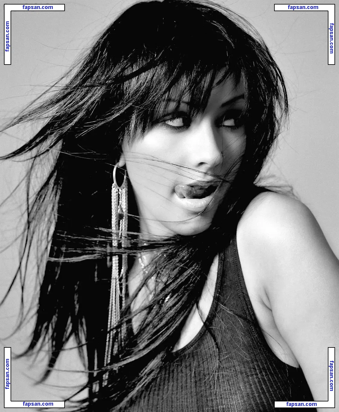 Christina Aguilera голая фото #1624 с Онлифанс