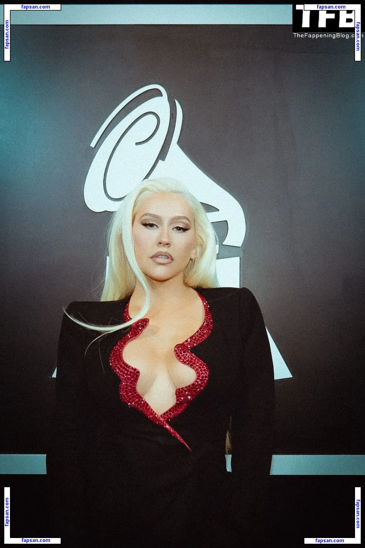 Christina Aguilera голая фото #1798 с Онлифанс