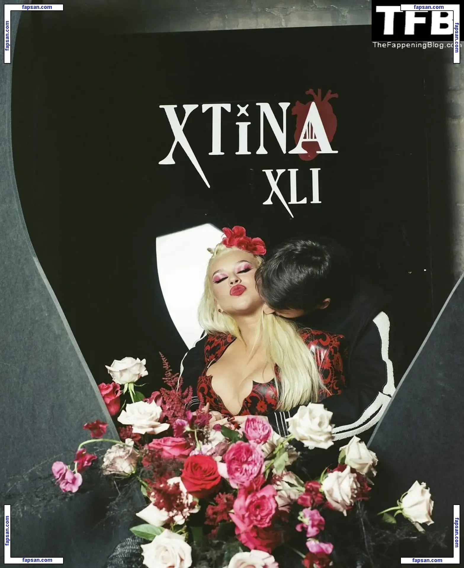 Christina Aguilera голая фото #1849 с Онлифанс
