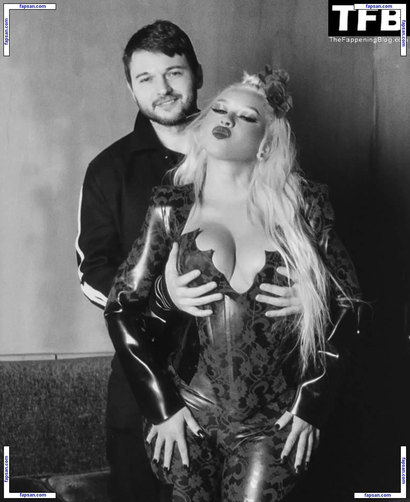 Christina Aguilera голая фото #1853 с Онлифанс