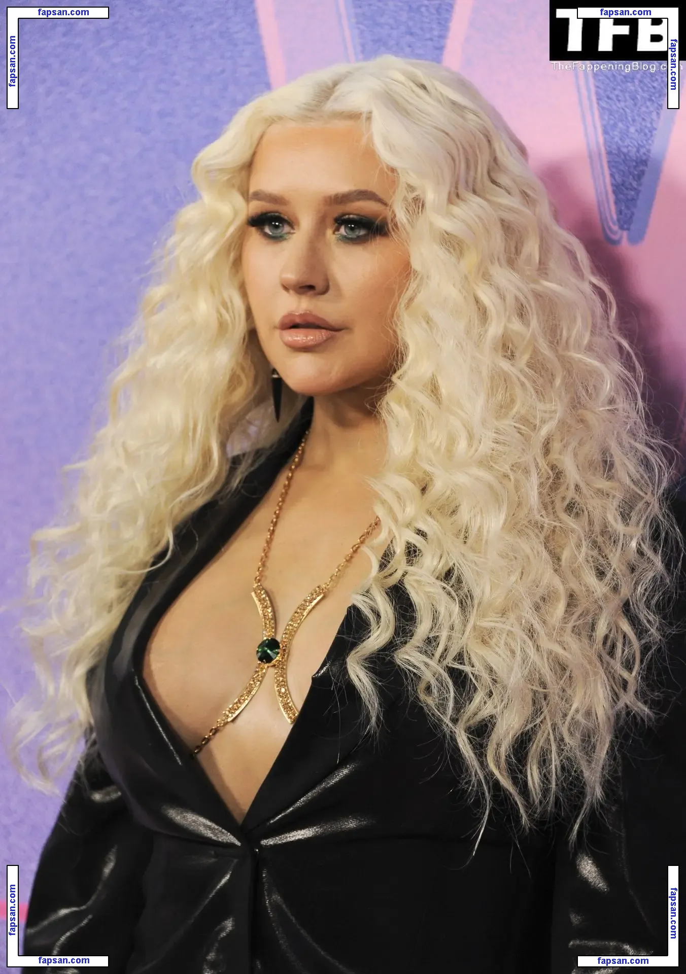 Christina Aguilera голая фото #1873 с Онлифанс