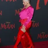 Christina Aguilera голая #1306