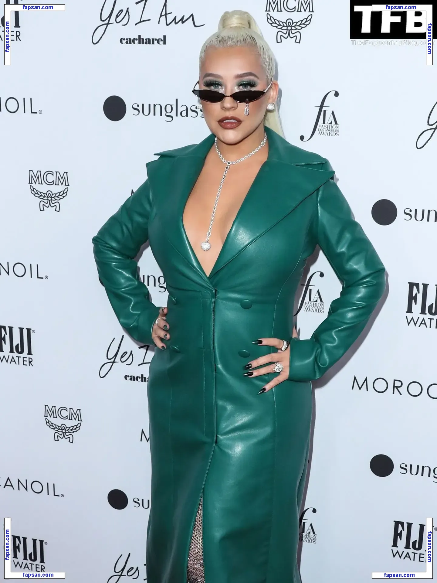 Christina Aguilera голая фото #2020 с Онлифанс