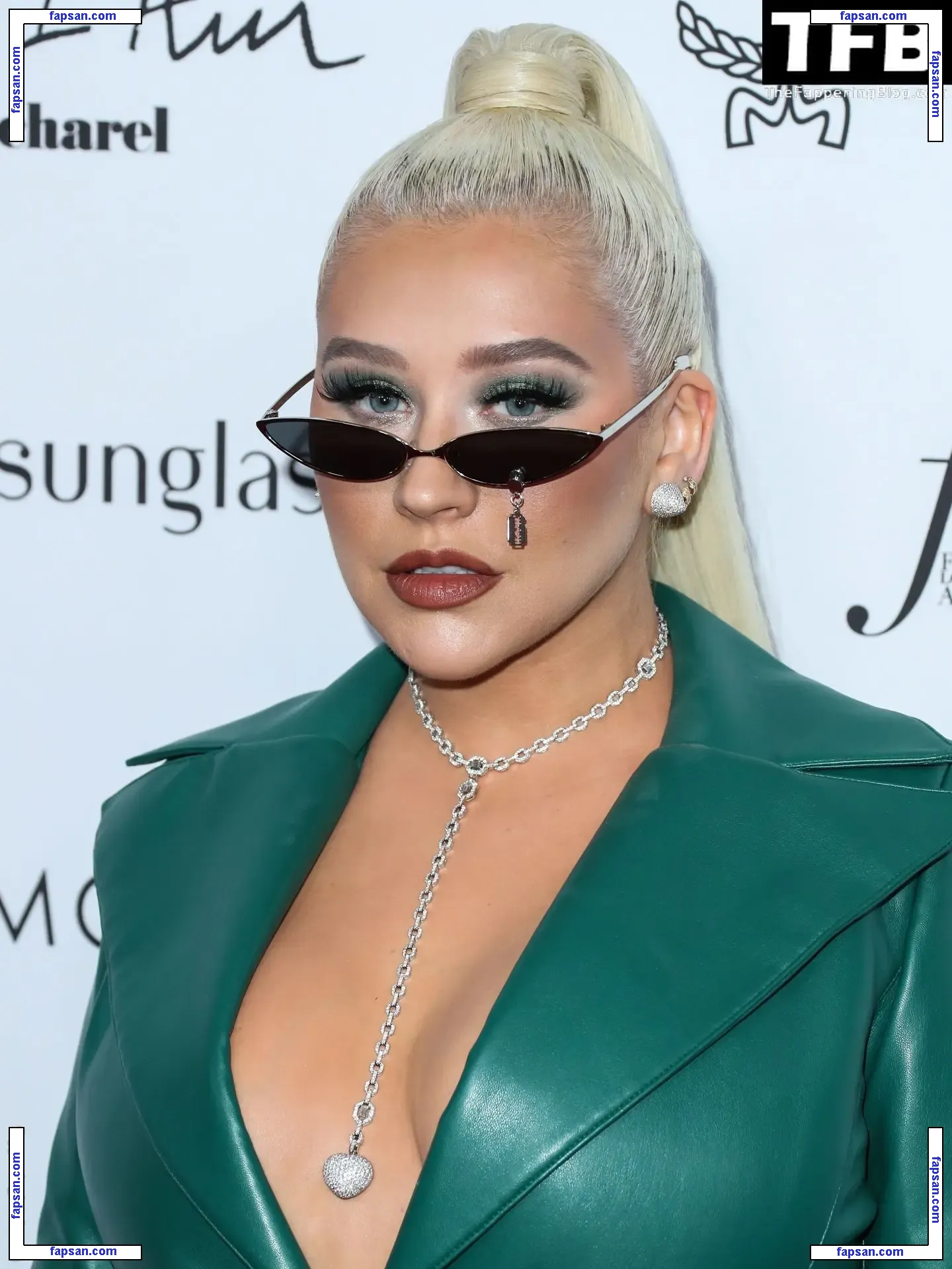 Christina Aguilera голая фото #2021 с Онлифанс
