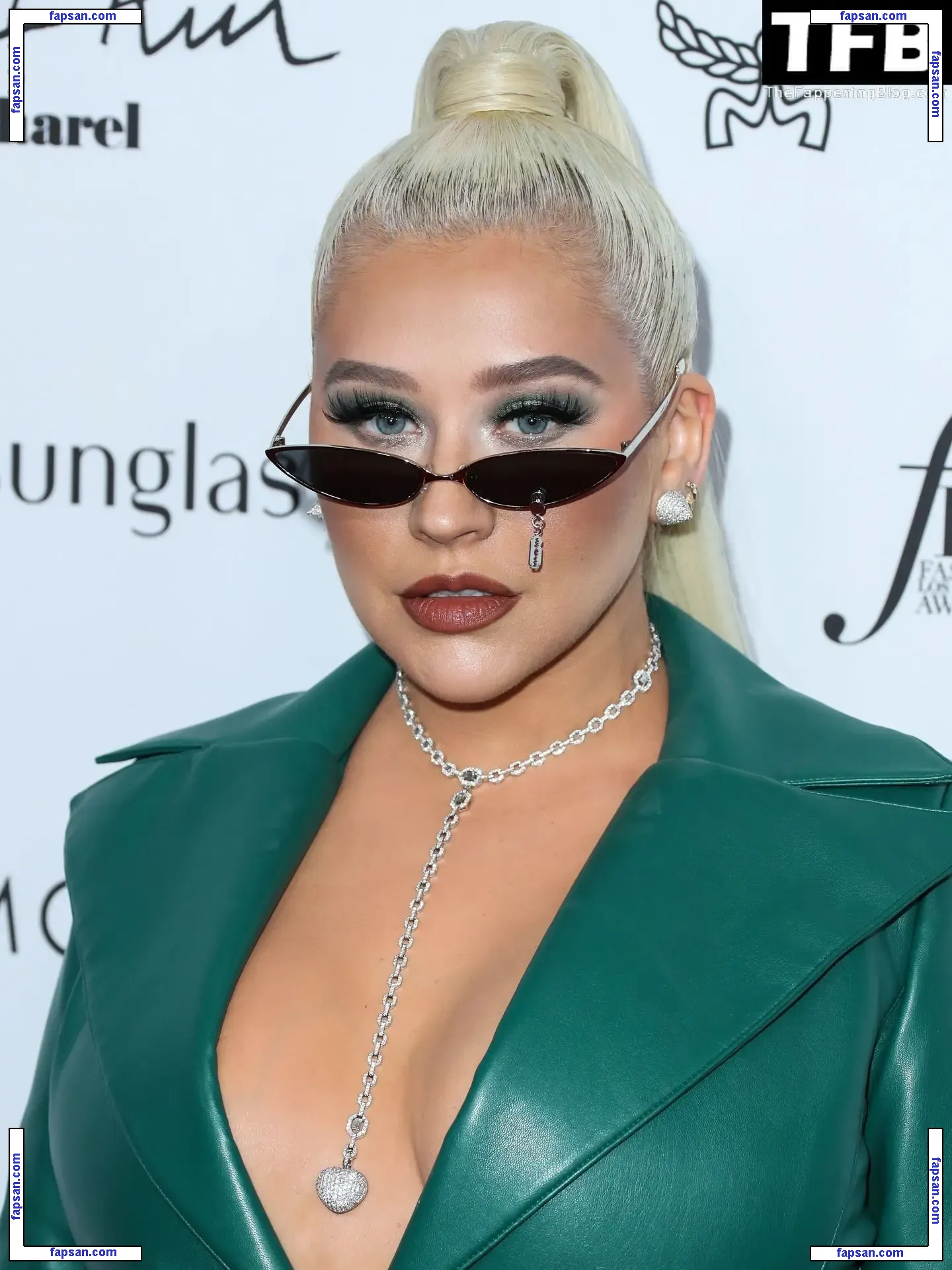 Christina Aguilera голая фото #2022 с Онлифанс