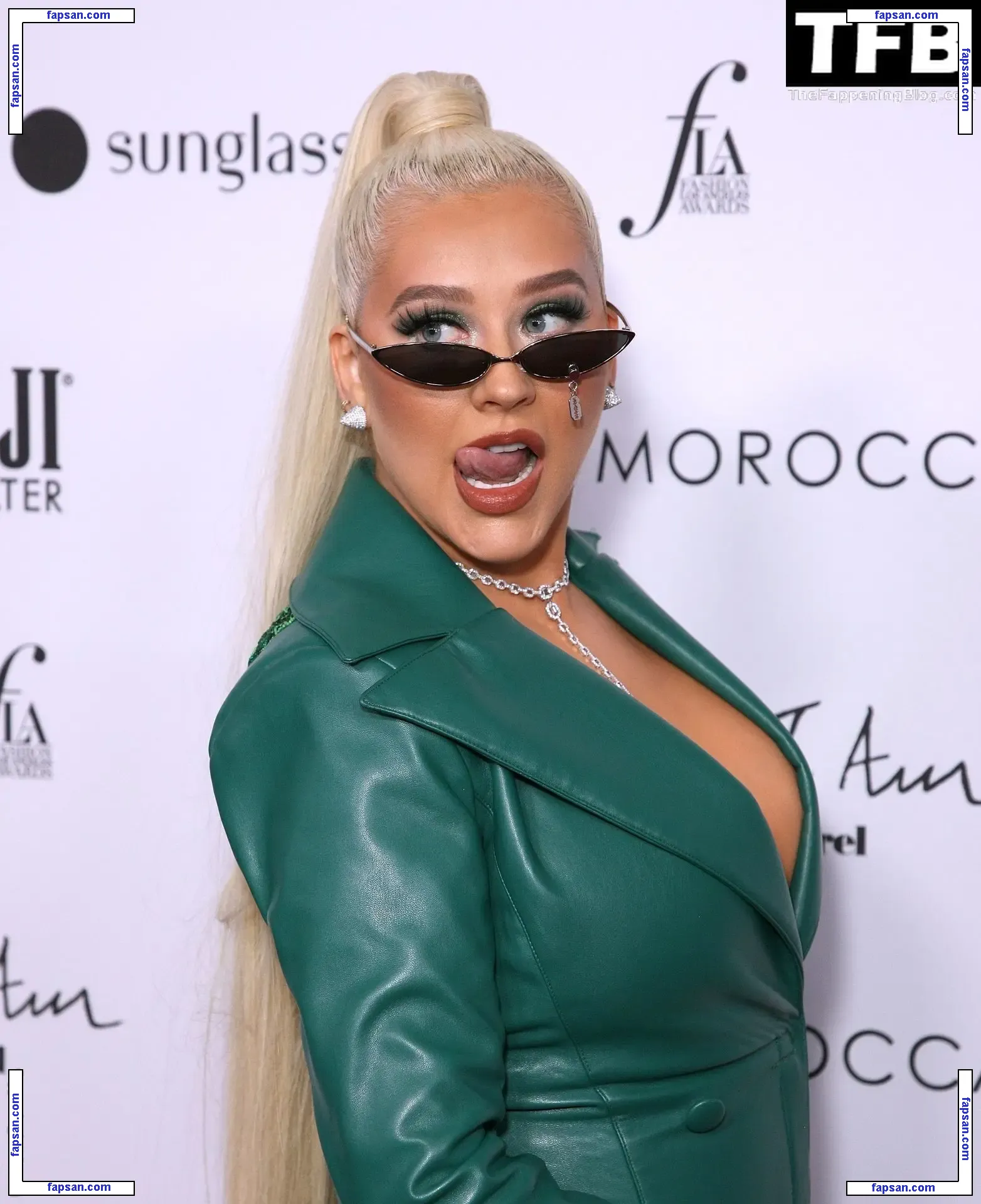 Christina Aguilera голая фото #2041 с Онлифанс