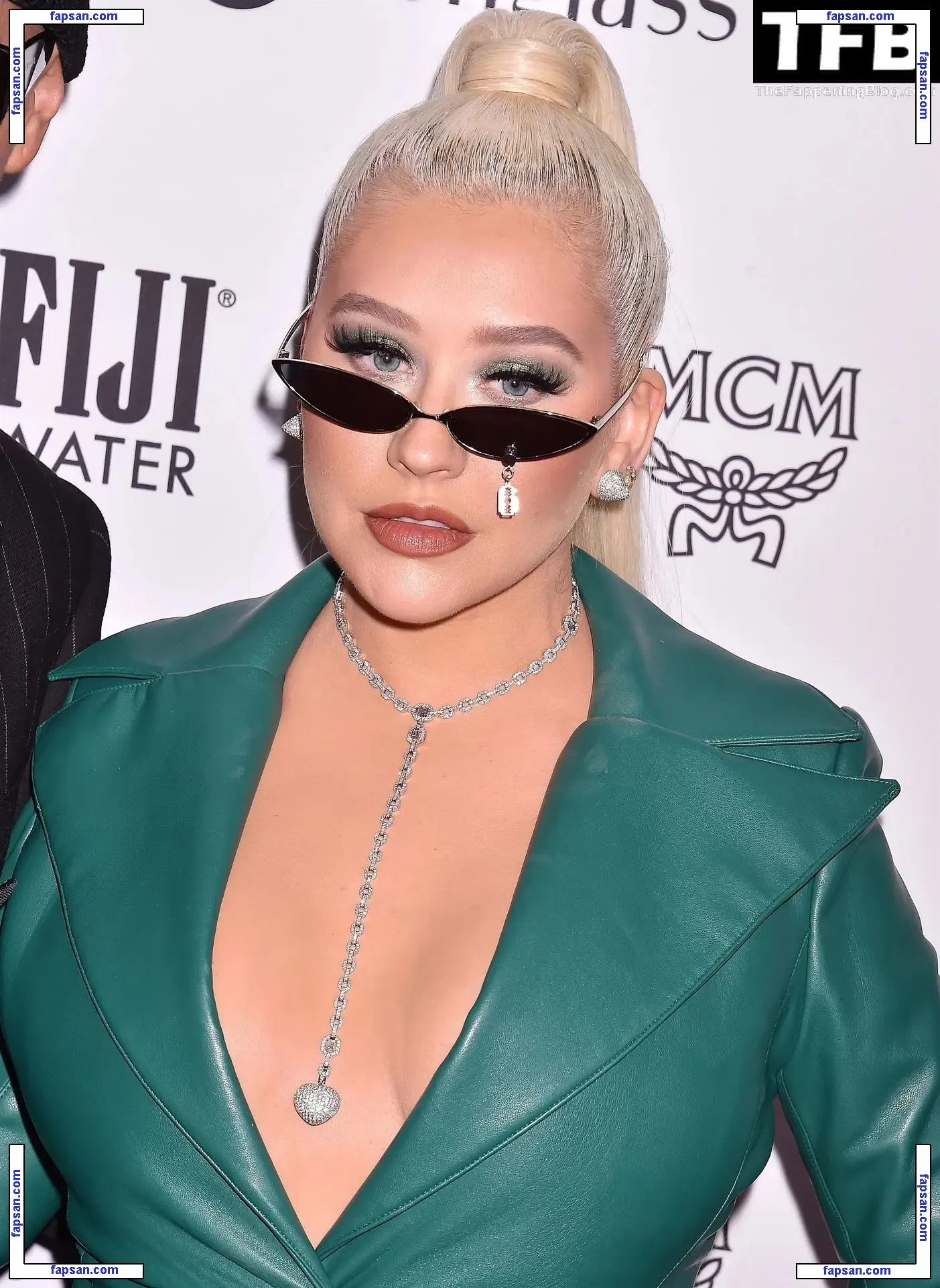 Christina Aguilera голая фото #2063 с Онлифанс