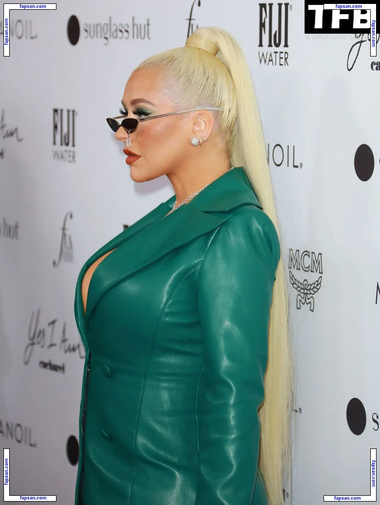 Christina Aguilera голая фото #2067 с Онлифанс