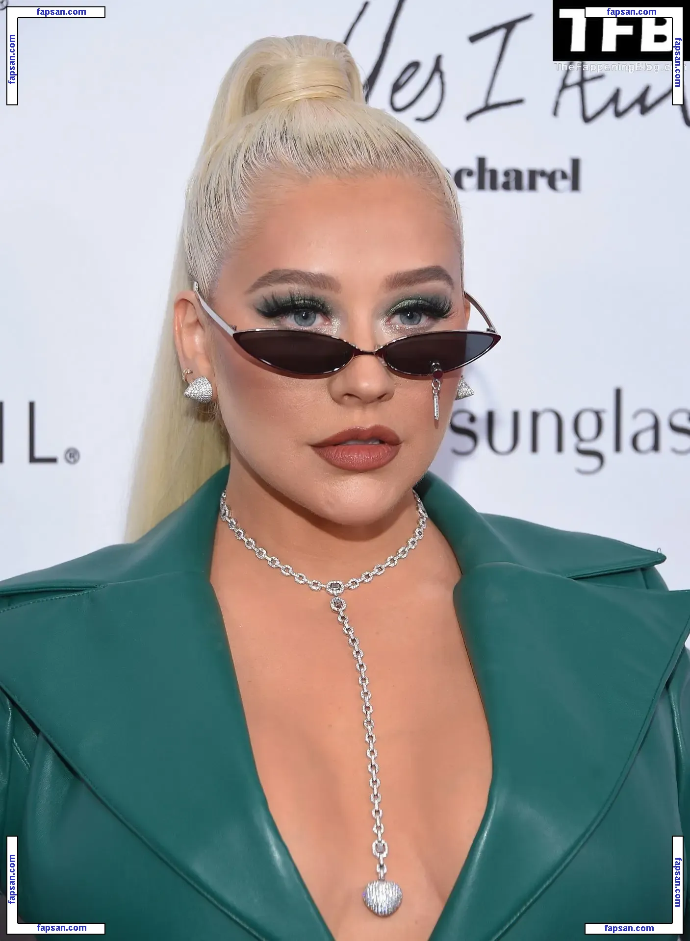 Christina Aguilera голая фото #2069 с Онлифанс