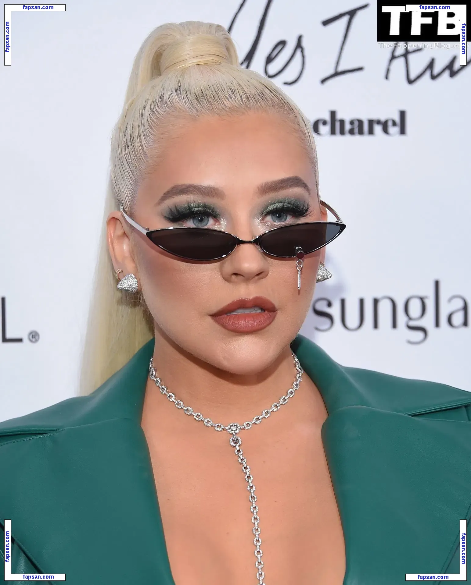Christina Aguilera голая фото #2070 с Онлифанс