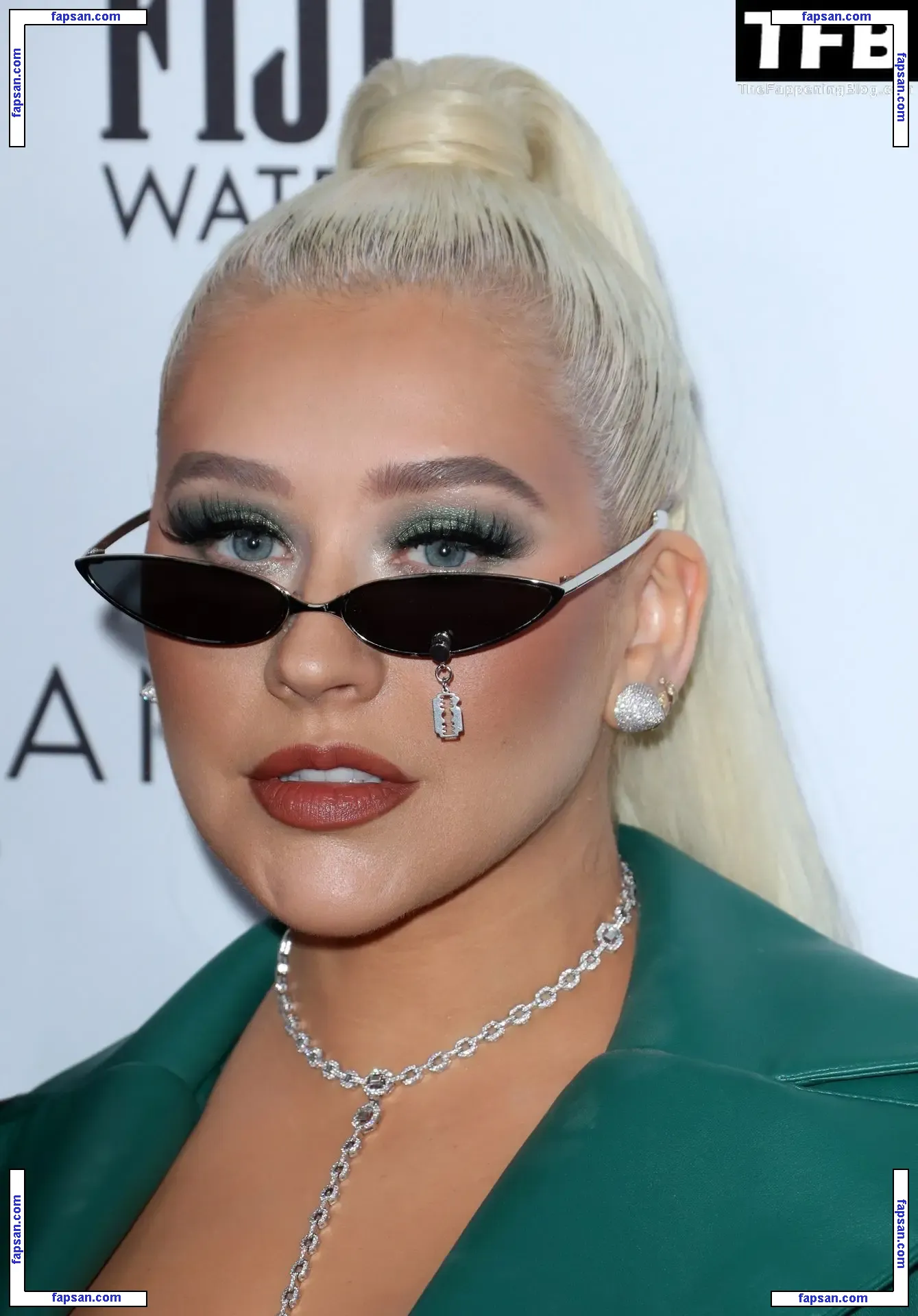 Christina Aguilera голая фото #2099 с Онлифанс