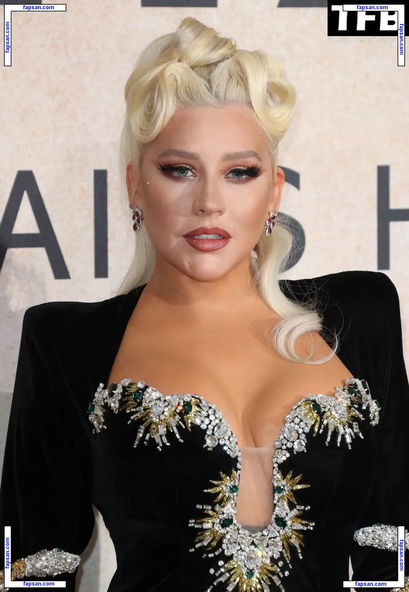 Christina Aguilera голая фото #2104 с Онлифанс