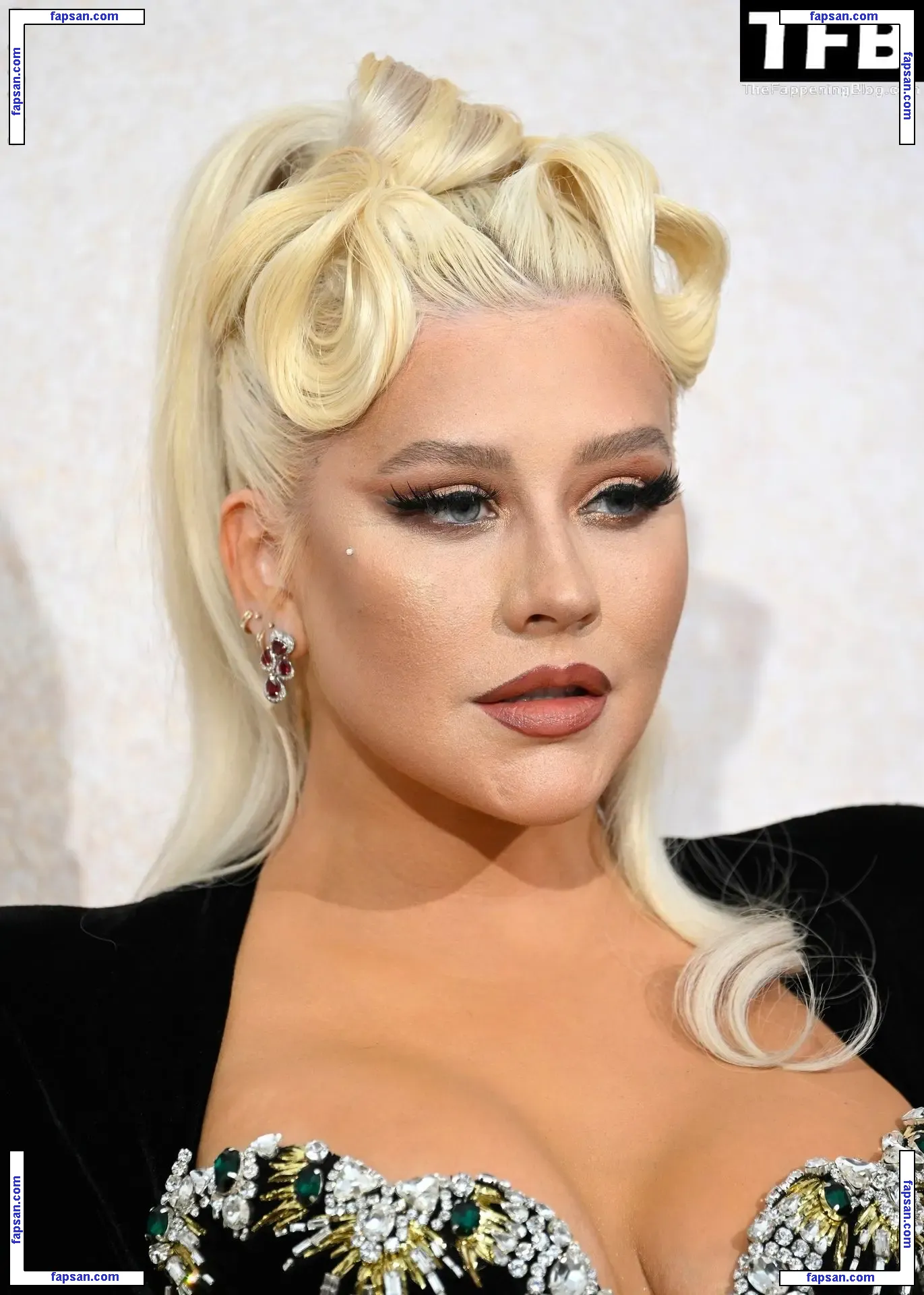 Christina Aguilera голая фото #2136 с Онлифанс
