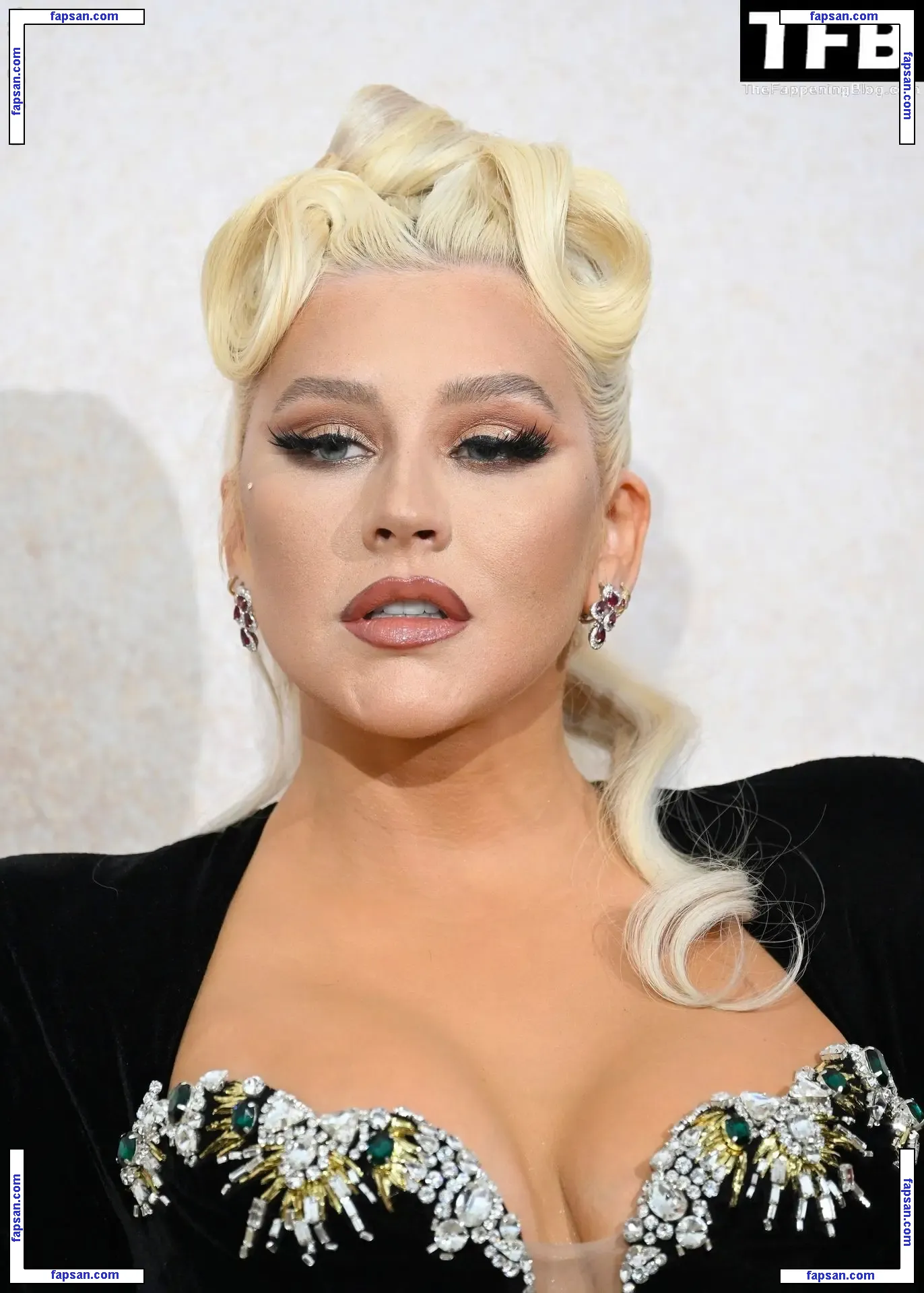 Christina Aguilera голая фото #2138 с Онлифанс