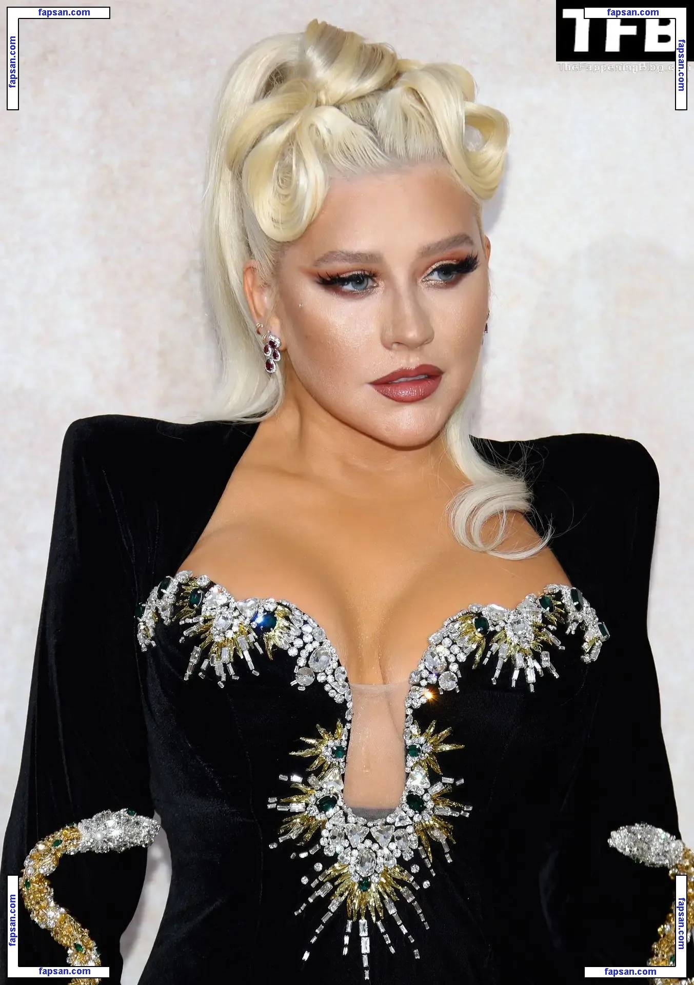 Christina Aguilera голая фото #2165 с Онлифанс
