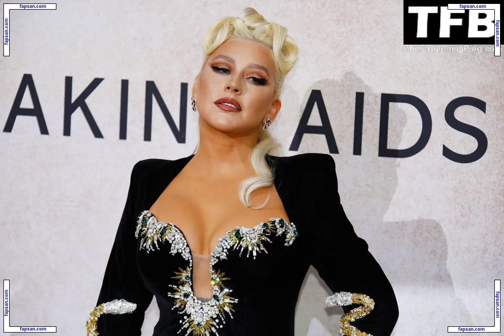 Christina Aguilera голая фото #2170 с Онлифанс
