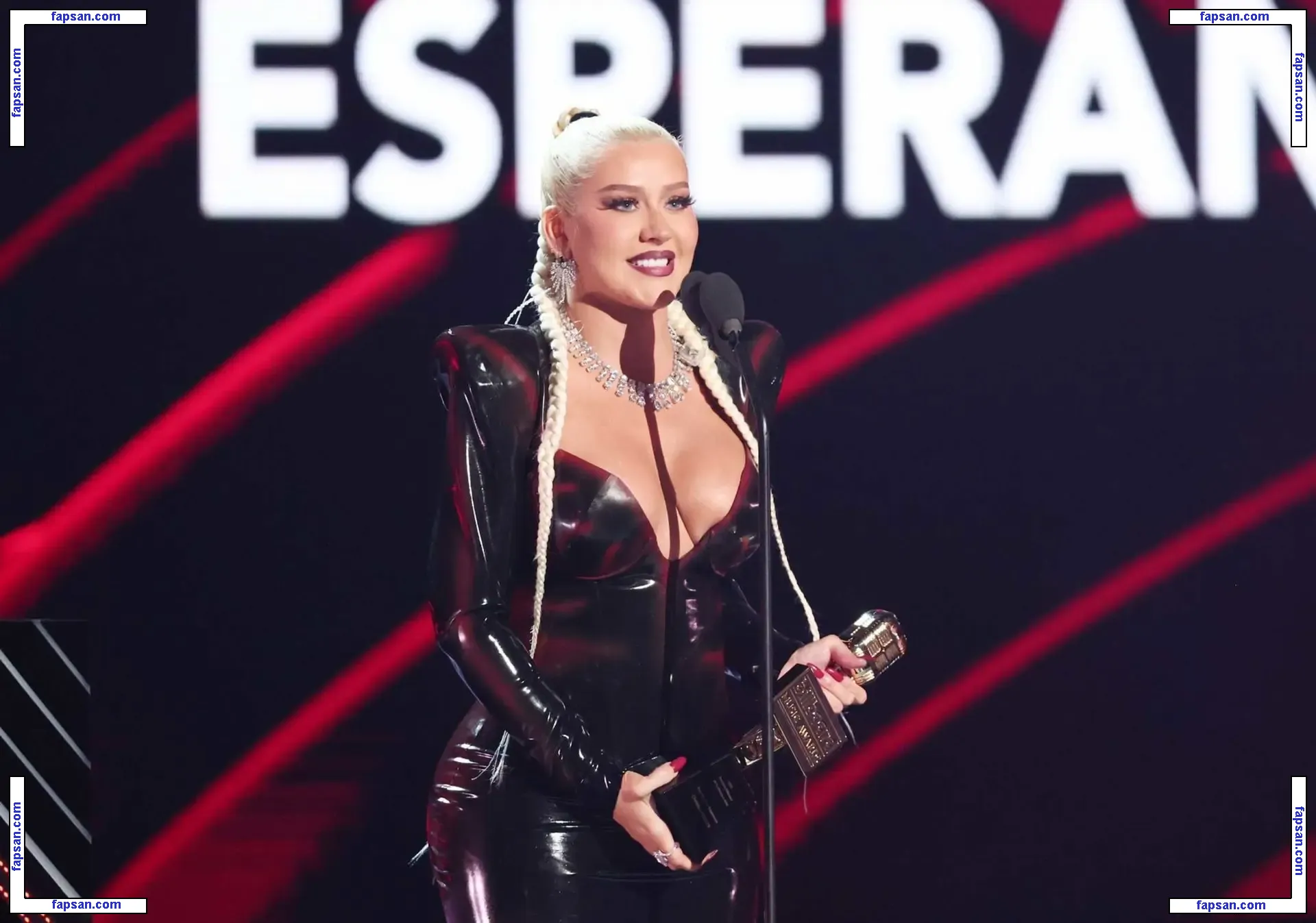 Christina Aguilera голая фото #2367 с Онлифанс