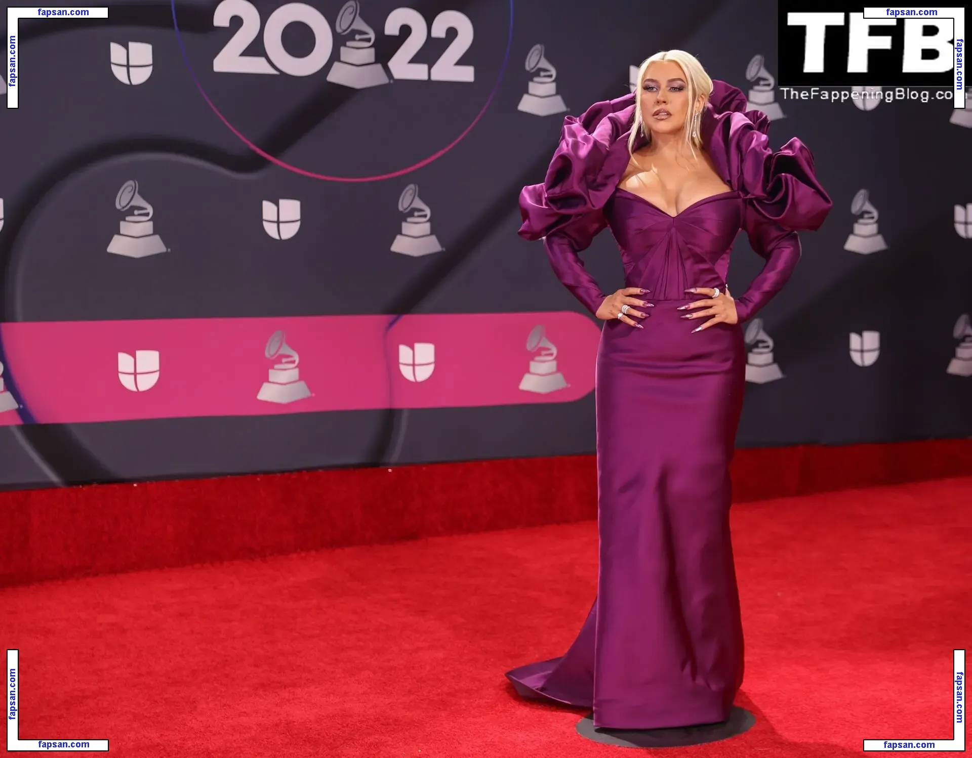 Christina Aguilera голая фото #2395 с Онлифанс