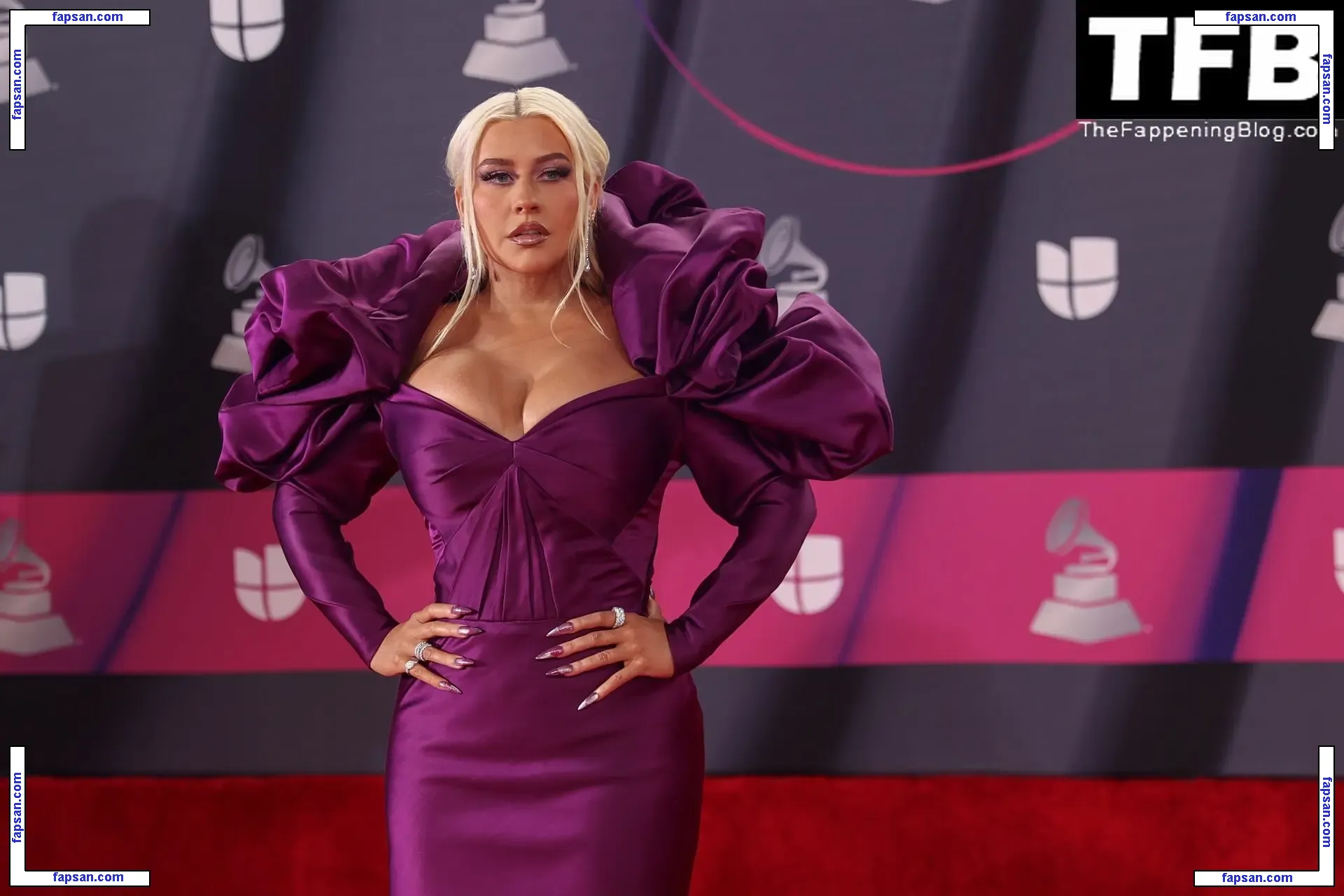 Christina Aguilera голая фото #2403 с Онлифанс