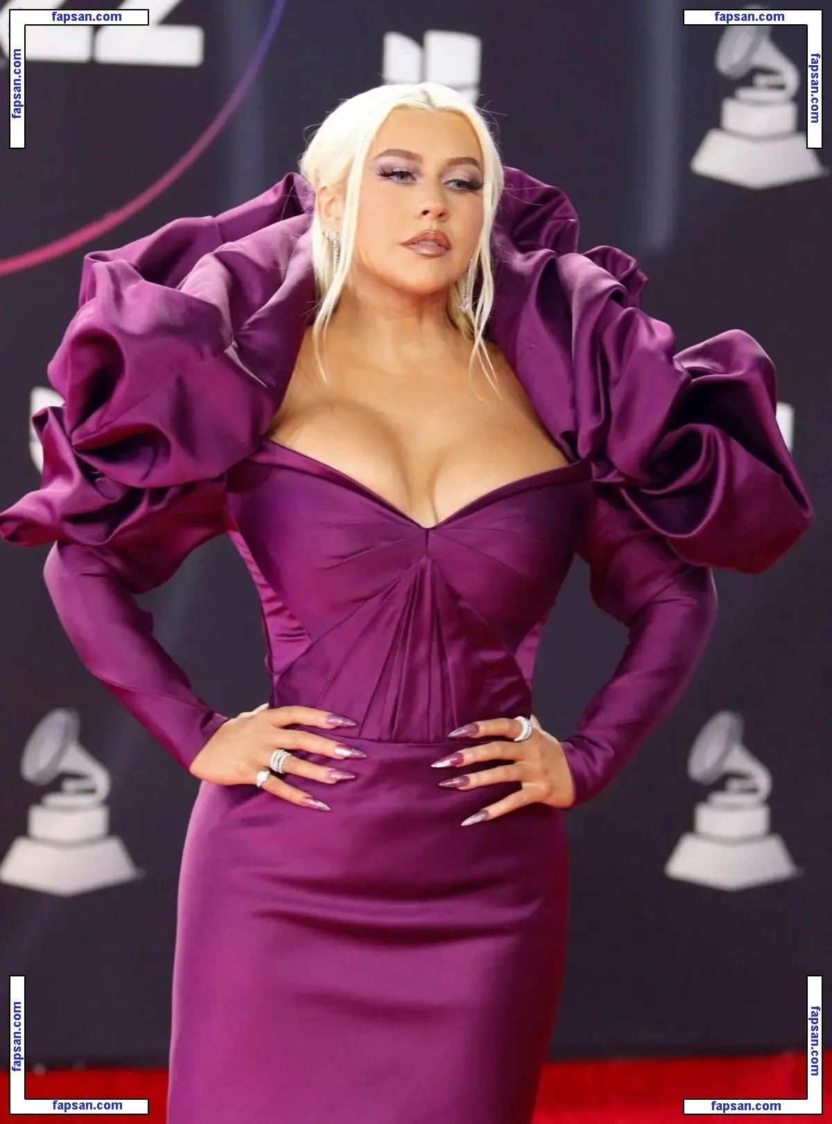 Christina Aguilera голая фото #2418 с Онлифанс