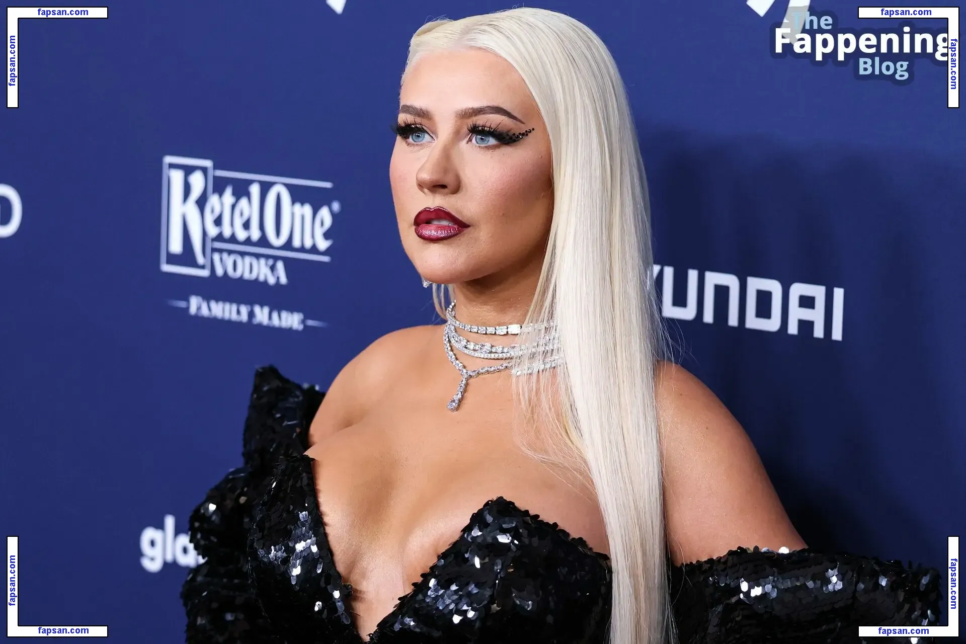 Christina Aguilera nude photo #2583 from OnlyFans