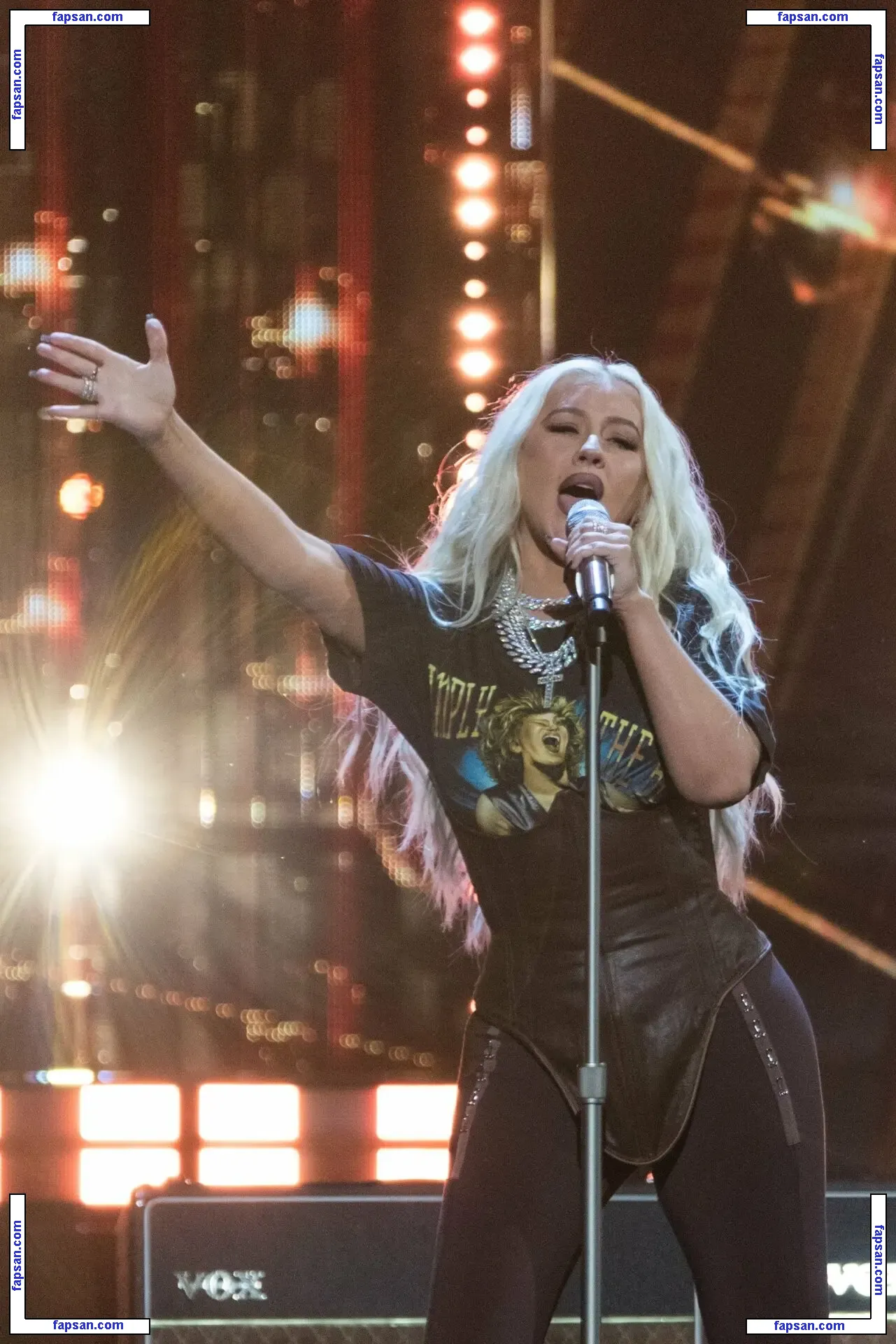 Christina Aguilera nude photo #2683 from OnlyFans
