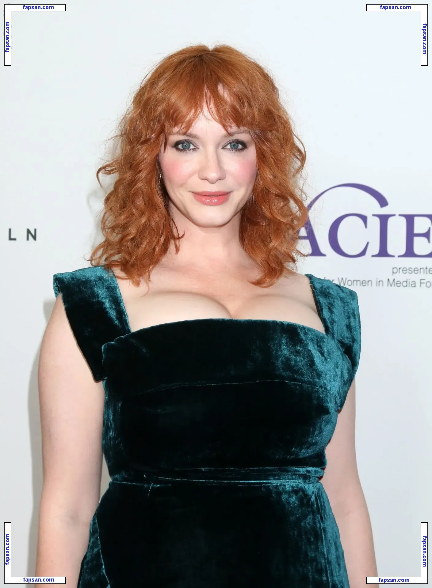 Christina Hendricks голая фото #0180 с Онлифанс