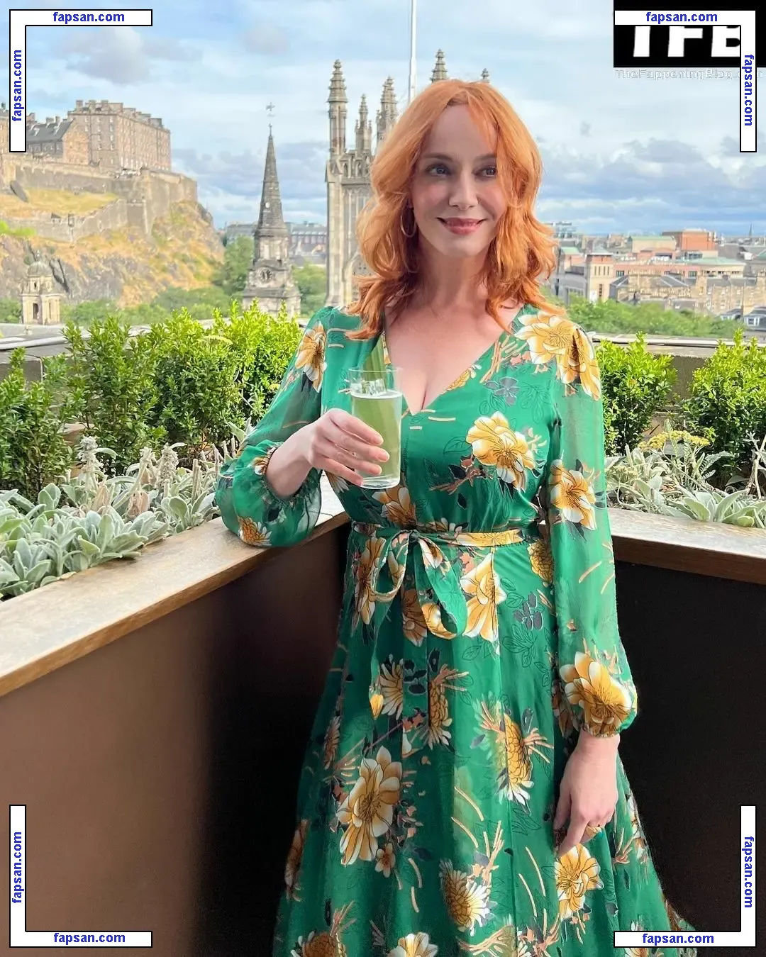 Christina Hendricks голая фото #0359 с Онлифанс